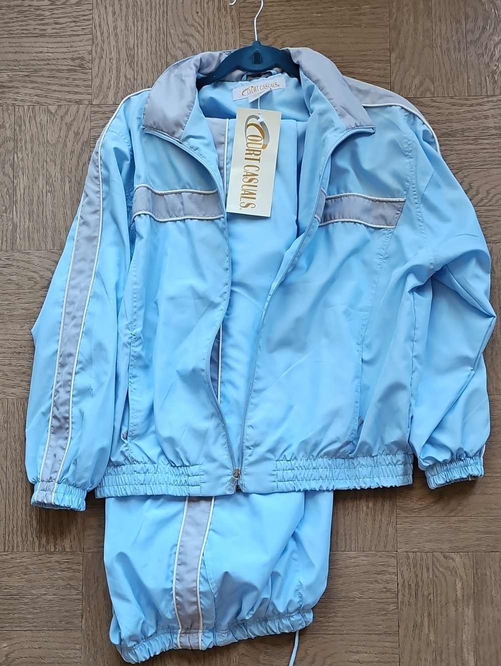 Vintage Court Casuals Women’s Light Blue Track Jacket & Joggers Set Medium